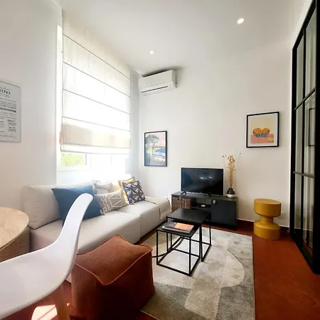 Apartment L'isnard 1er - Au Coeur Dantibes