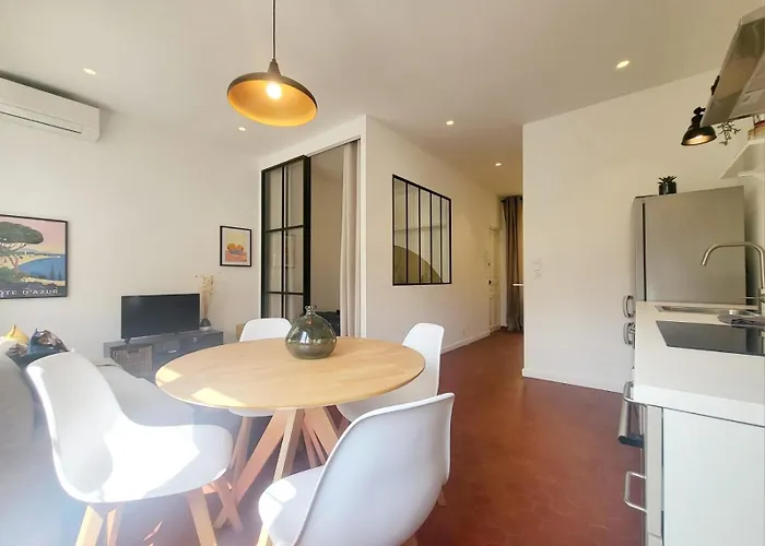 L'isnard 1er - Au Coeur Dantibes * Antibes